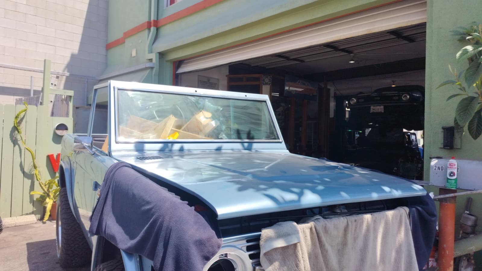 Completed windshield with primer line